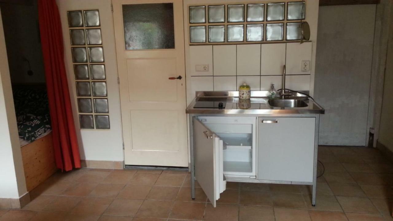 Studio-Appartement In Paardenstal Colijnsplaat 外观 照片